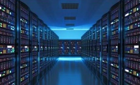 What is a server? Why does the server crash?